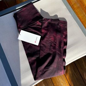 Lululemon 25” Align “Diamond Dye Cassis”
